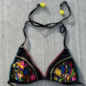 Nanette Lepore Embroidered Bikini Top Black w/ Neon stitching — Fits 34DD/32DDD